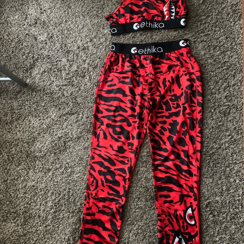 New Women’s Two Piece  Ethika Leggings Set L